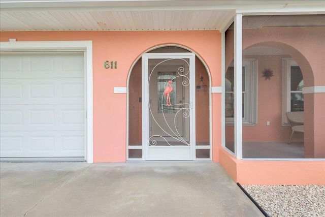611 SE Harborview Drive, Port St. Lucie, Port St Lucie, FL 34983