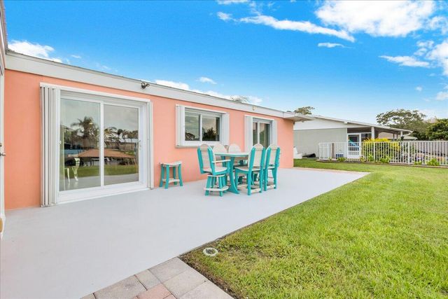 611 SE Harborview Drive, Port St. Lucie, Port St Lucie, FL 34983