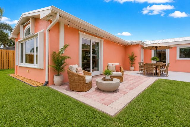 611 SE Harborview Drive, Port St. Lucie, Port St Lucie, FL 34983