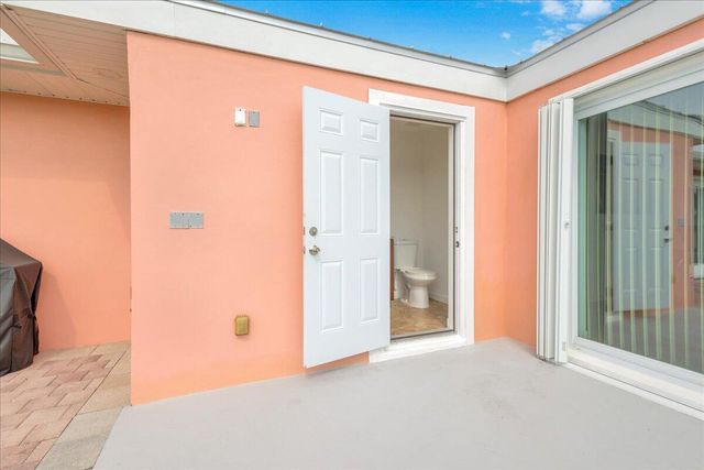 611 SE Harborview Drive, Port St. Lucie, Port St Lucie, FL 34983