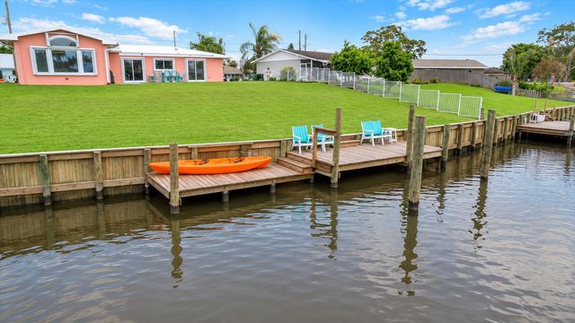 611 SE Harborview Drive, Port St. Lucie, Port St Lucie, FL 34983
