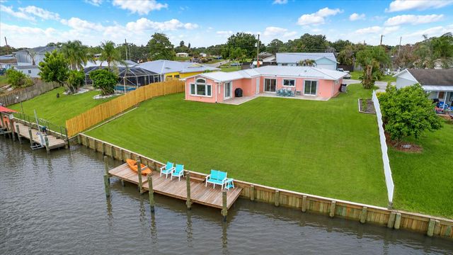 611 SE Harborview Drive, Port St. Lucie, Port St Lucie, FL 34983