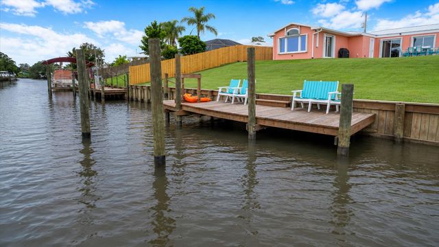 611 SE Harborview Drive, Port St. Lucie, Port St Lucie, FL 34983