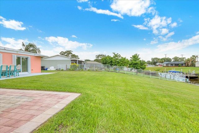 611 SE Harborview Drive, Port St. Lucie, Port St Lucie, FL 34983