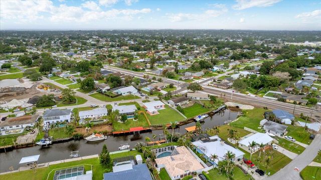 611 SE Harborview Drive, Port St. Lucie, Port St Lucie, FL 34983