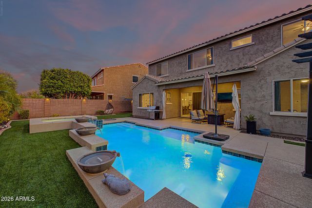 7857 S PENROSE Drive, Gilbert, AZ 85298