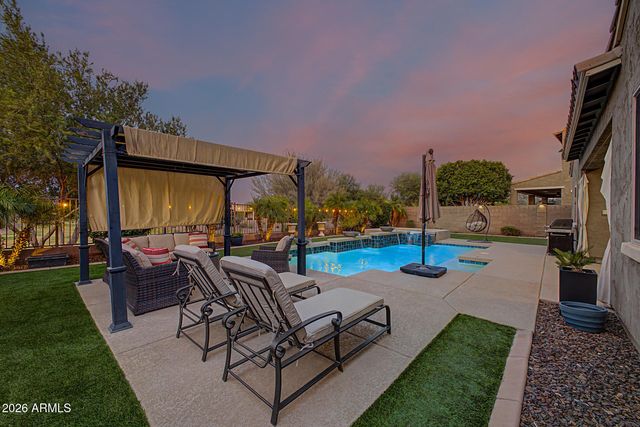 7857 S PENROSE Drive, Gilbert, AZ 85298
