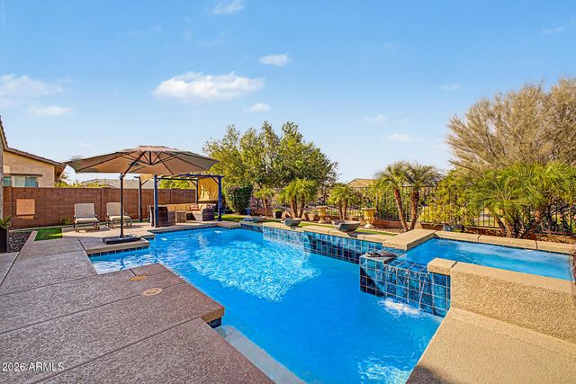 7857 S PENROSE Drive, Gilbert, AZ 85298