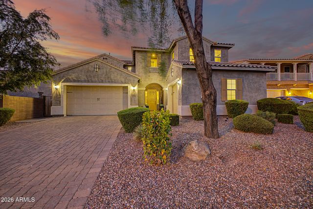 7857 S PENROSE Drive, Gilbert, AZ 85298