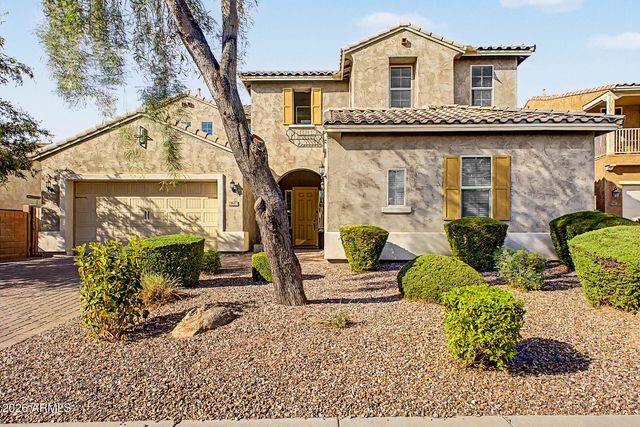 7857 S PENROSE Drive, Gilbert, AZ 85298