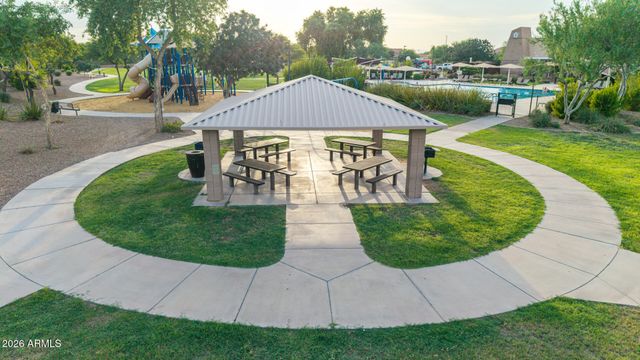 7857 S PENROSE Drive, Gilbert, AZ 85298