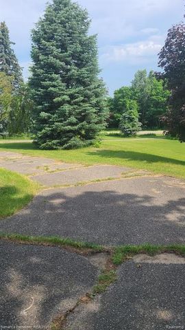 60001 Grand River Avenue, New Hudson, MI 48165
