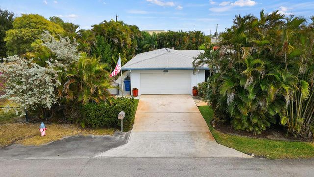 426 N 5th Street, Lantana, FL 33462