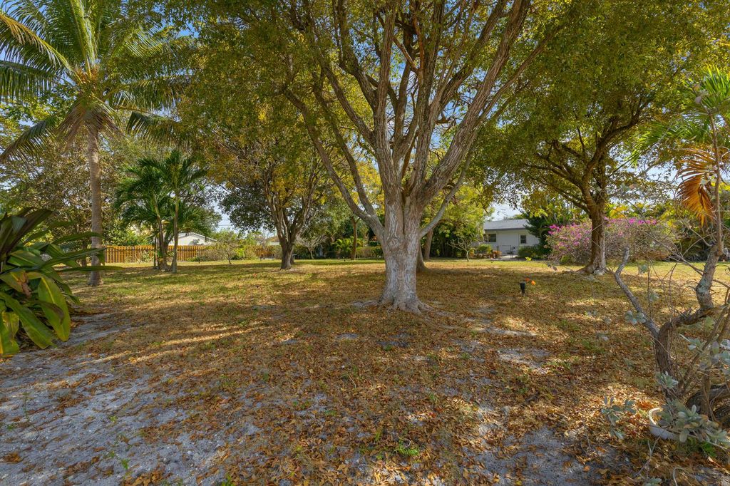426 N 5th Street, Lantana, FL 33462
