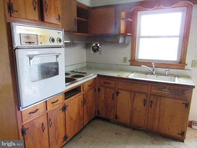 6717 LEHIGH AVE, Harrisburg, PA 17111