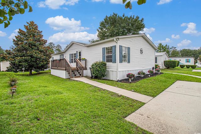 492 Folly Estates Dr., Myrtle Beach, SC 29588