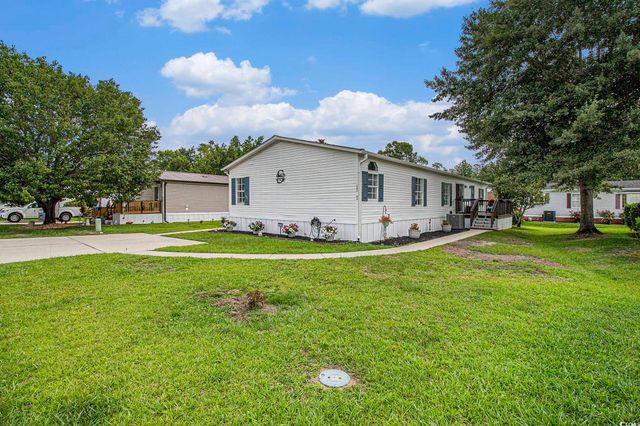 492 Folly Estates Dr., Myrtle Beach, SC 29588