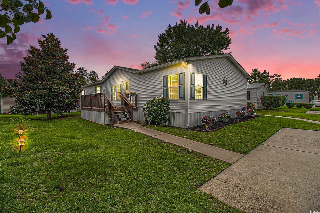 492 Folly Estates Dr., Myrtle Beach, SC 29588