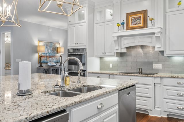 350 Longpoint Rd, Hot Springs, AR 71913