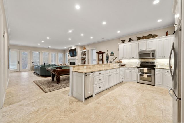 350 Longpoint Rd, Hot Springs, AR 71913