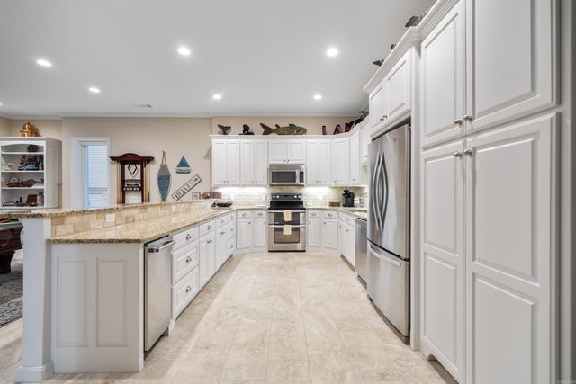 350 Longpoint Rd, Hot Springs, AR 71913