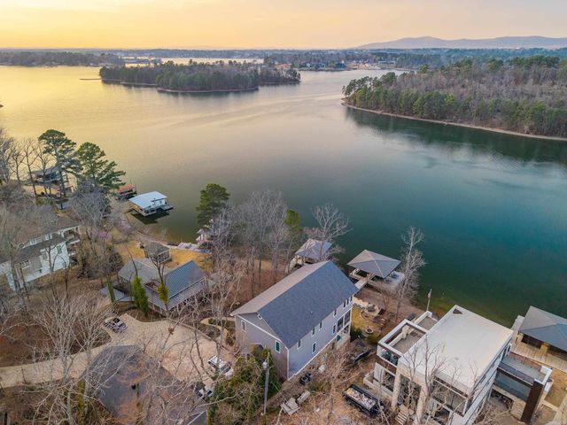 350 Longpoint Rd, Hot Springs, AR 71913