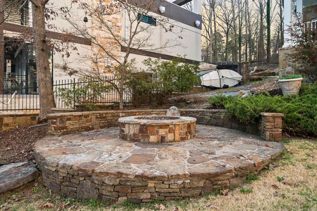 350 Longpoint Rd, Hot Springs, AR 71913