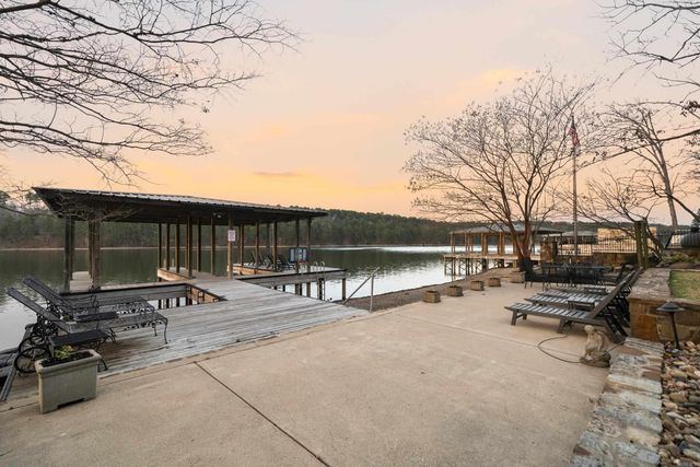 350 Longpoint Rd, Hot Springs, AR 71913