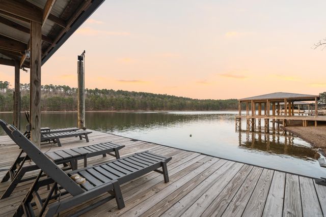 350 Longpoint Rd, Hot Springs, AR 71913