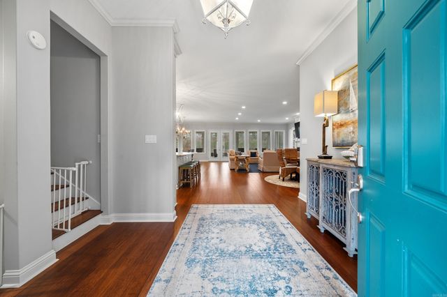 350 Longpoint Rd, Hot Springs, AR 71913