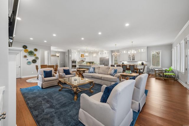 350 Longpoint Rd, Hot Springs, AR 71913