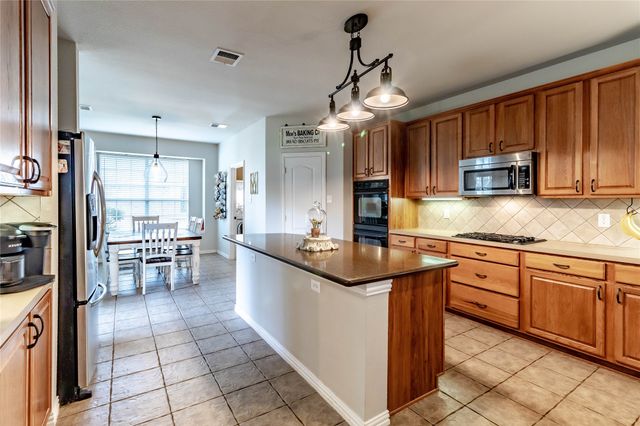 296 Ashwood Lane, Sunnyvale, TX 75182