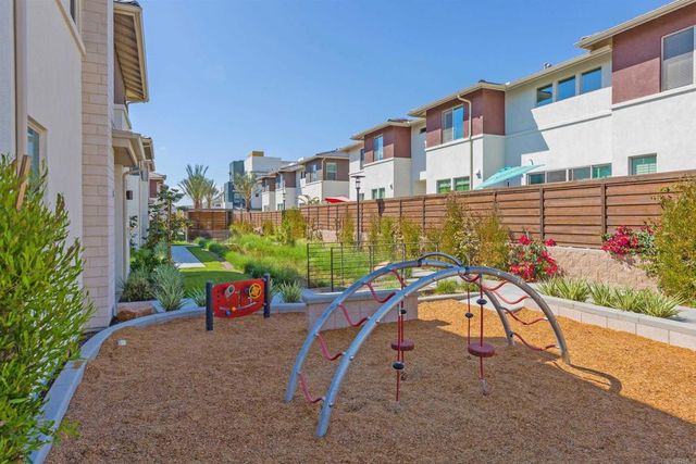 2004 QUARTET LOOP UNIT 1, Chula Vista, CA 91915