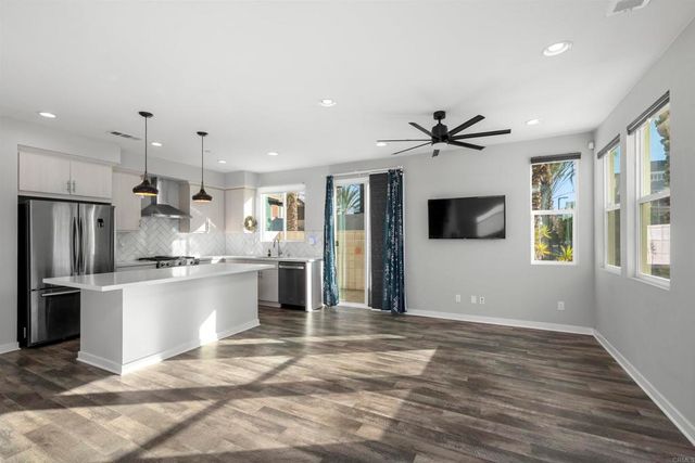 2004 QUARTET LOOP UNIT 1, Chula Vista, CA 91915