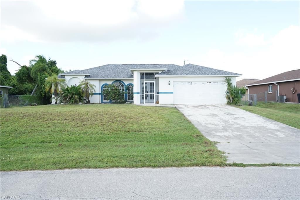 8397 Bahamas RD, Fort Myers, FL 33967