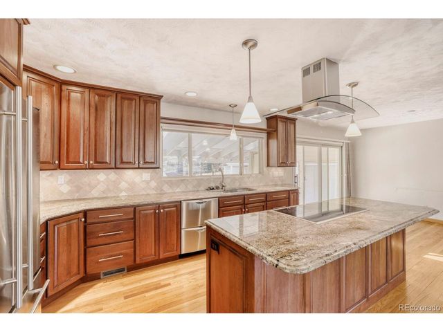 12542 W Florida Dr, Lakewood, CO 80228