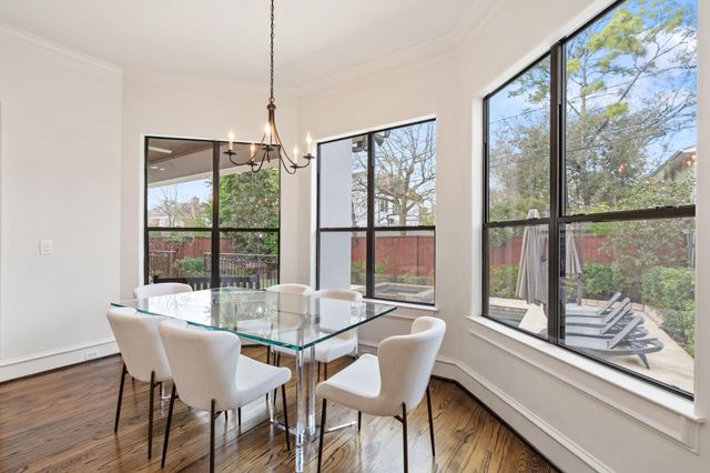 4916 Valerie Street, Bellaire, TX 77401