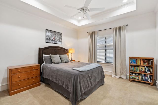 4916 Valerie Street, Bellaire, TX 77401