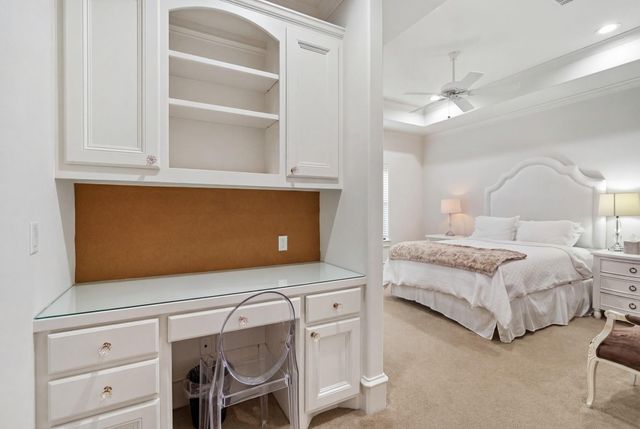 4916 Valerie Street, Bellaire, TX 77401