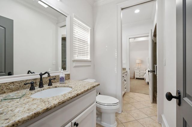 4916 Valerie Street, Bellaire, TX 77401