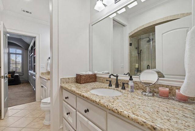 4916 Valerie Street, Bellaire, TX 77401