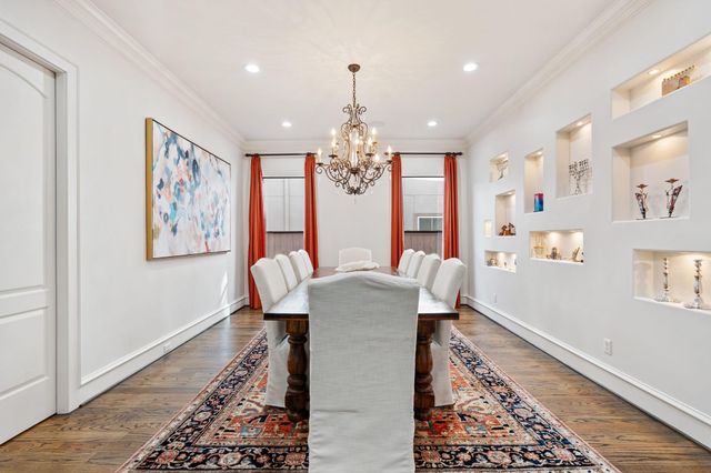 4916 Valerie Street, Bellaire, TX 77401