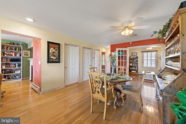 214 W 4TH ST, Ship Bottom, NJ 08008