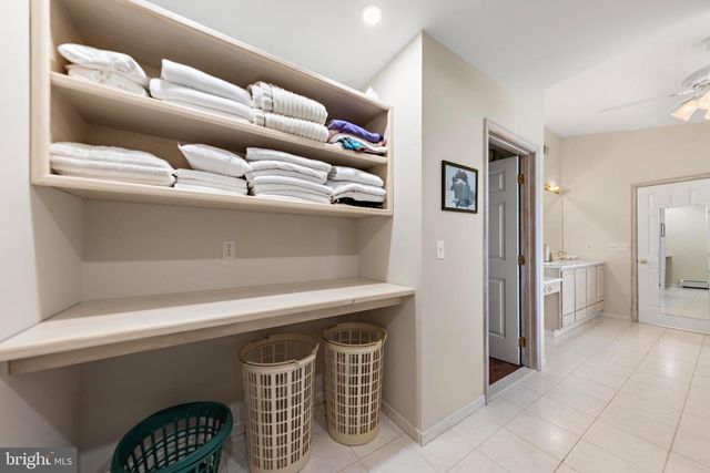 214 W 4TH ST, Ship Bottom, NJ 08008