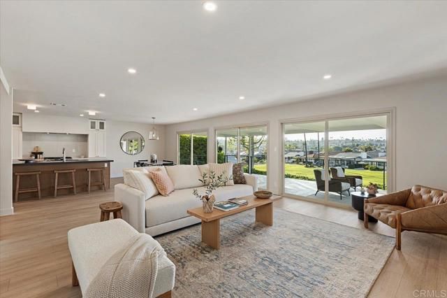 1515 San Pablo Dr, San Marcos, CA 92078