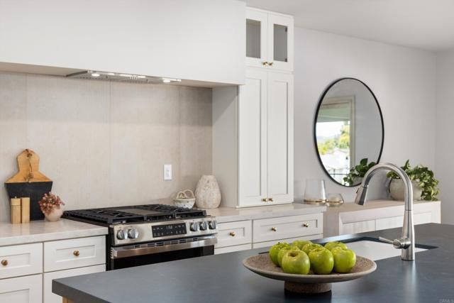 1515 San Pablo Dr, San Marcos, CA 92078