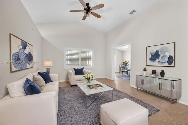 8046 Duomo Circle, Boynton Beach, FL 33472