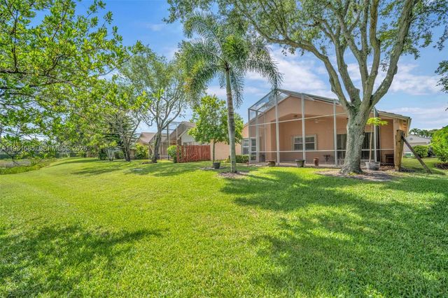 8046 Duomo Circle, Boynton Beach, FL 33472