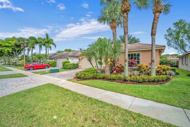 8046 Duomo Circle, Boynton Beach, FL 33472