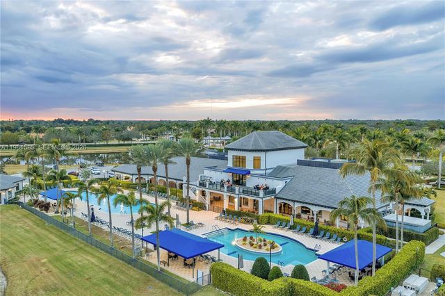 8046 Duomo Circle, Boynton Beach, FL 33472